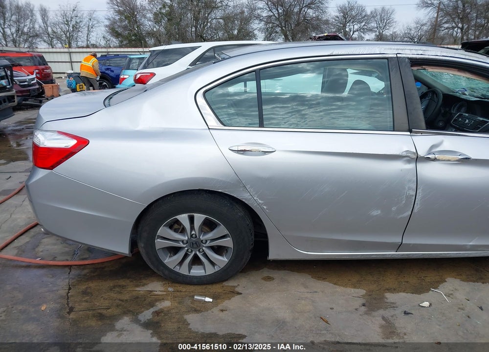 2015 HONDA ACCORD VIN: 1HGCR2F31FA022433