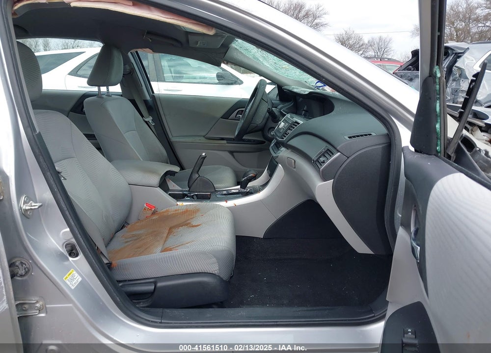 2015 HONDA ACCORD VIN: 1HGCR2F31FA022433