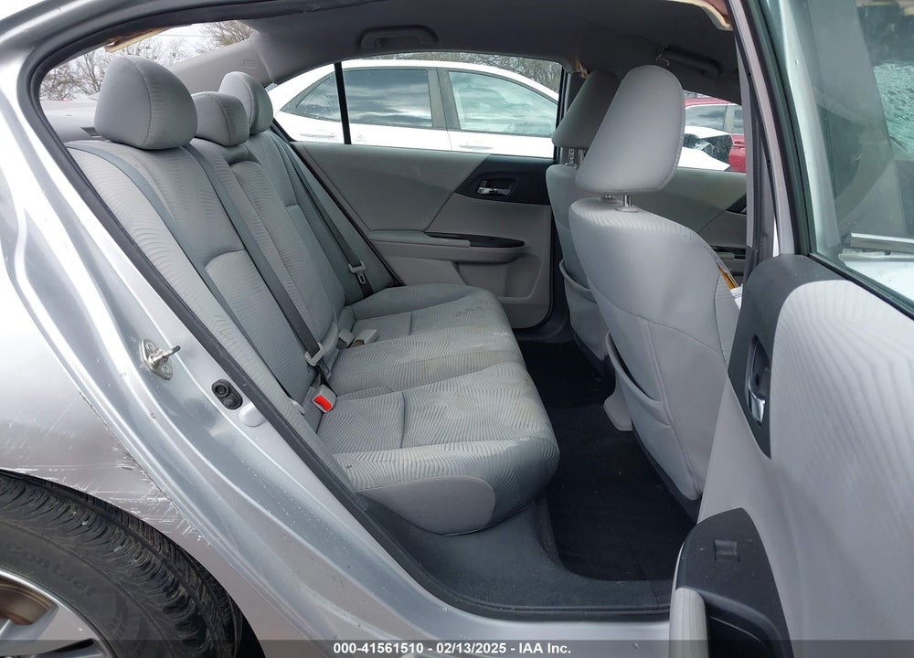 2015 HONDA ACCORD VIN: 1HGCR2F31FA022433