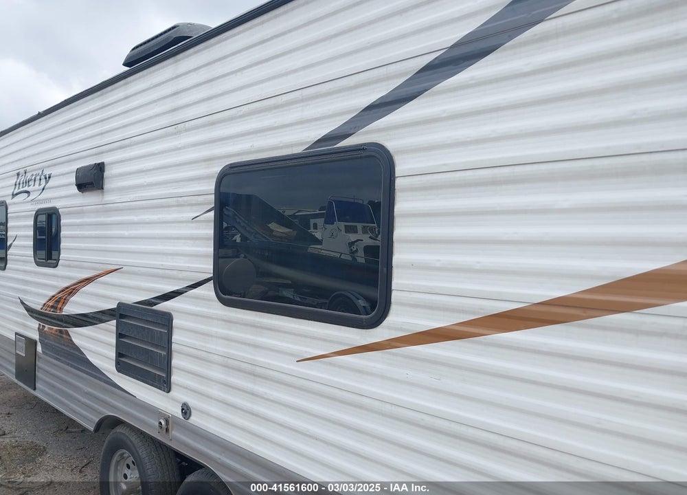 2019 UNKNOWN CT VIN: 7J3L1E628KW005023