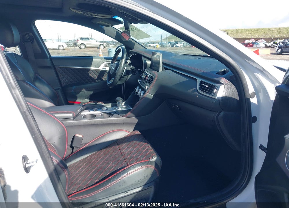 2019 GENESIS G70 VIN: KMTG34LE2KU032479