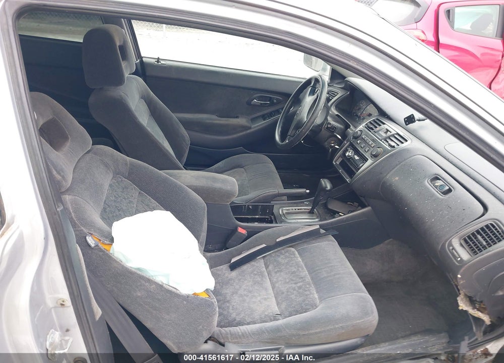 2001 HONDA ACCORD 2.3 EX VIN: 1HGCG325X1A012317