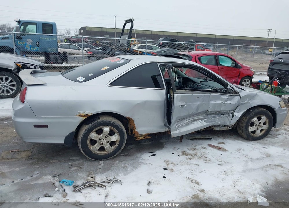 2001 HONDA ACCORD 2.3 EX VIN: 1HGCG325X1A012317