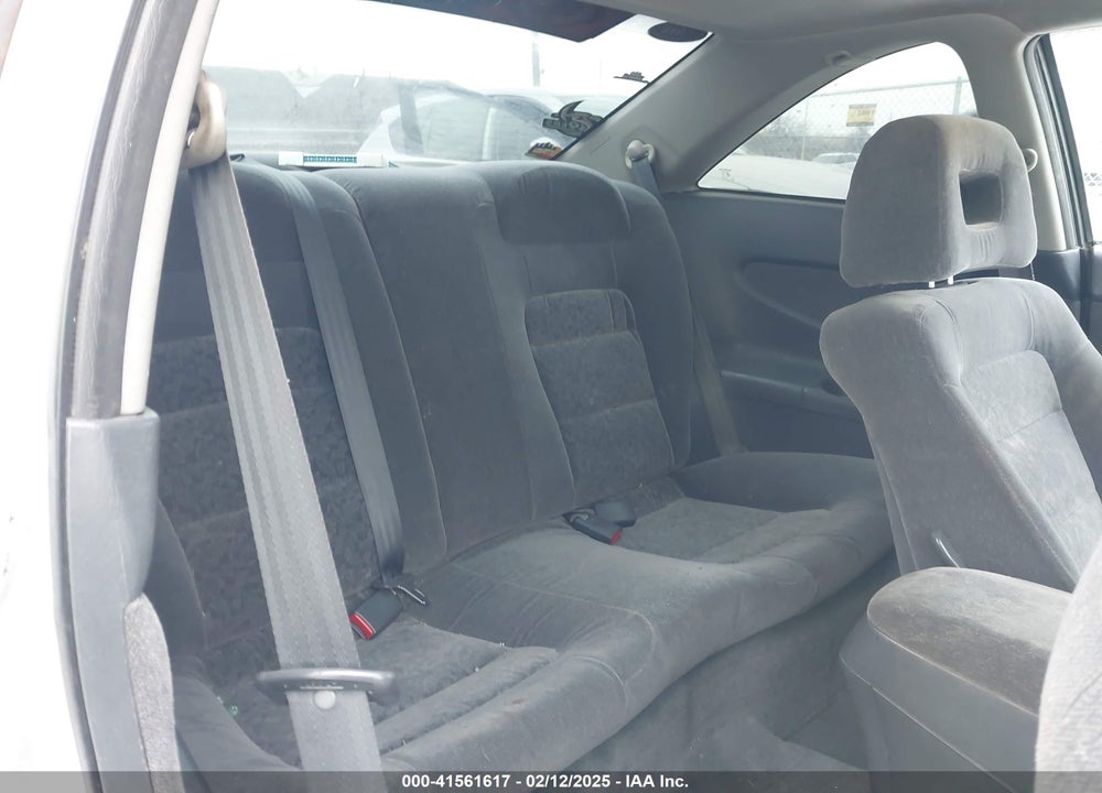 2001 HONDA ACCORD 2.3 EX VIN: 1HGCG325X1A012317