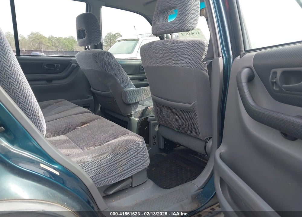 1998 HONDA CR-V EX VIN: JHLRD1861WC048157