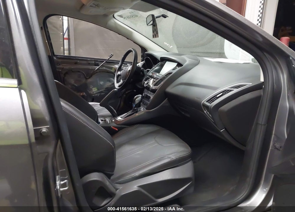 2014 FORD FOCUS VIN: 1FADP3N28EL463847