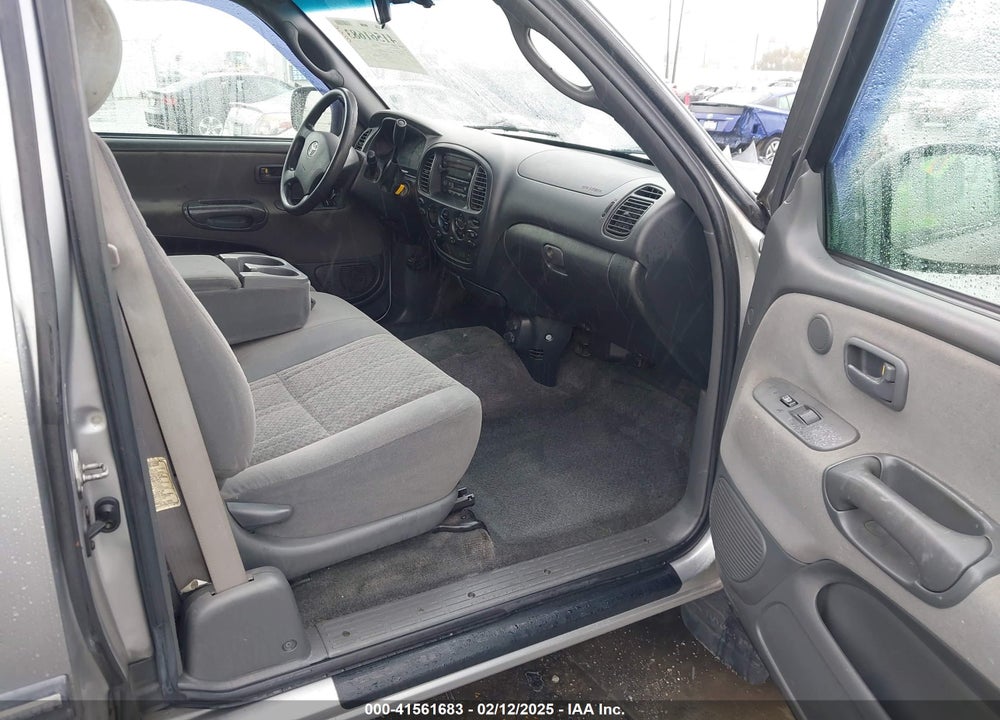 2005 TOYOTA TUNDRA SR5 V8 VIN: 5TBRT34175S468789