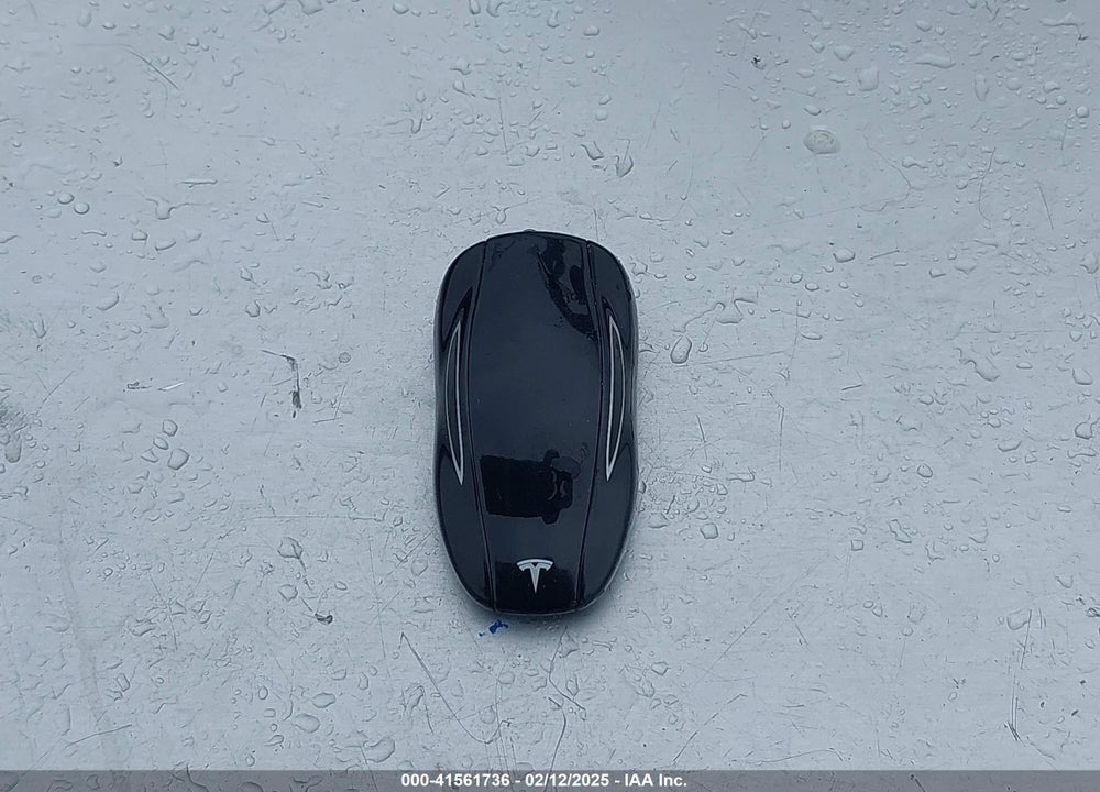 2016 TESLA S VIN: 5YJSA1E16GF130468