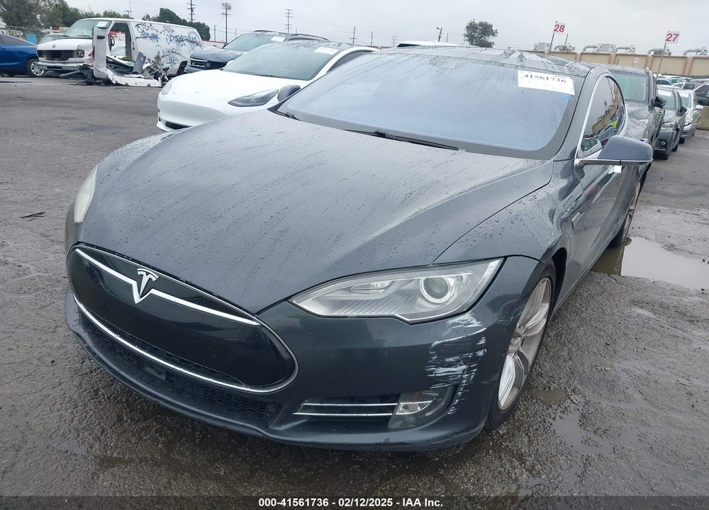 2016 TESLA S VIN: 5YJSA1E16GF130468