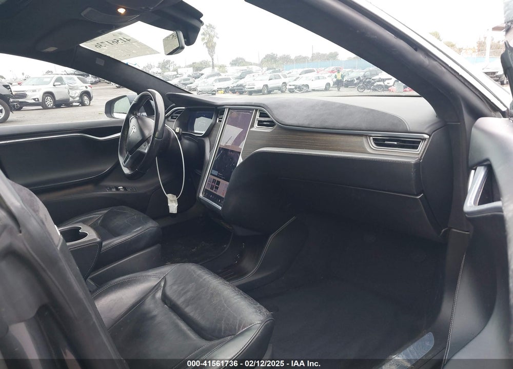 2016 TESLA S VIN: 5YJSA1E16GF130468