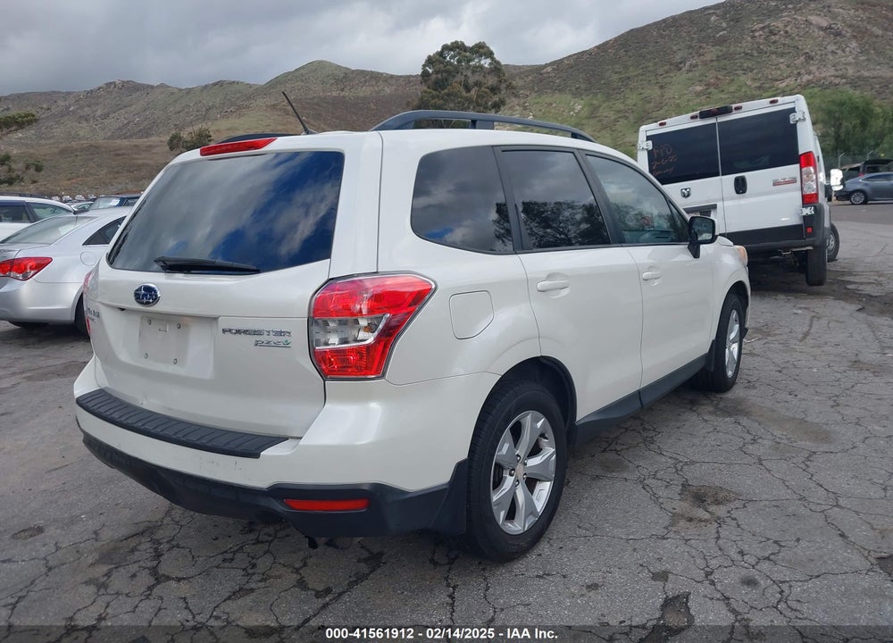 2014 SUBARU FORESTER VIN: JF2SJAEC8EH432165