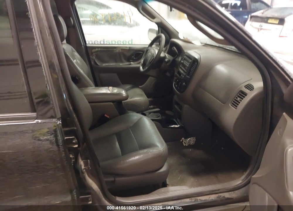 2002 FORD ESCAPE XLT VIN: 1FMYU04152KC75912