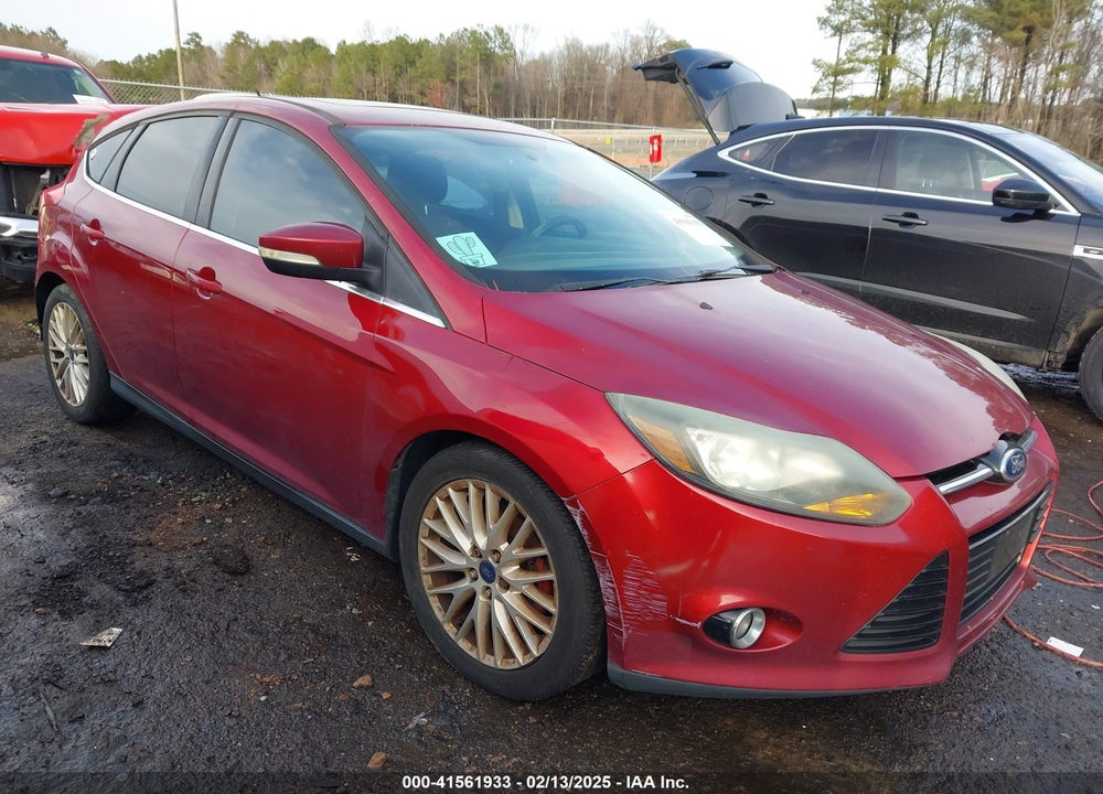 2014 FORD FOCUS TITANIUM VIN: 1FADP3N20EL379148