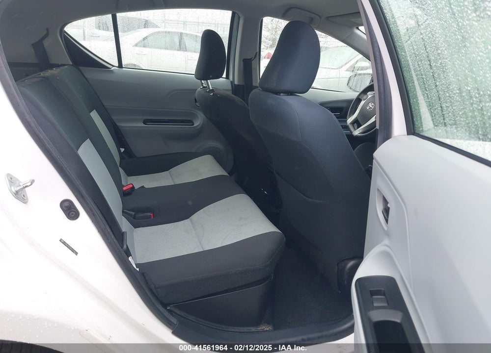 2013 TOYOTA PRIUS C VIN: JTDKDTB36D1544010