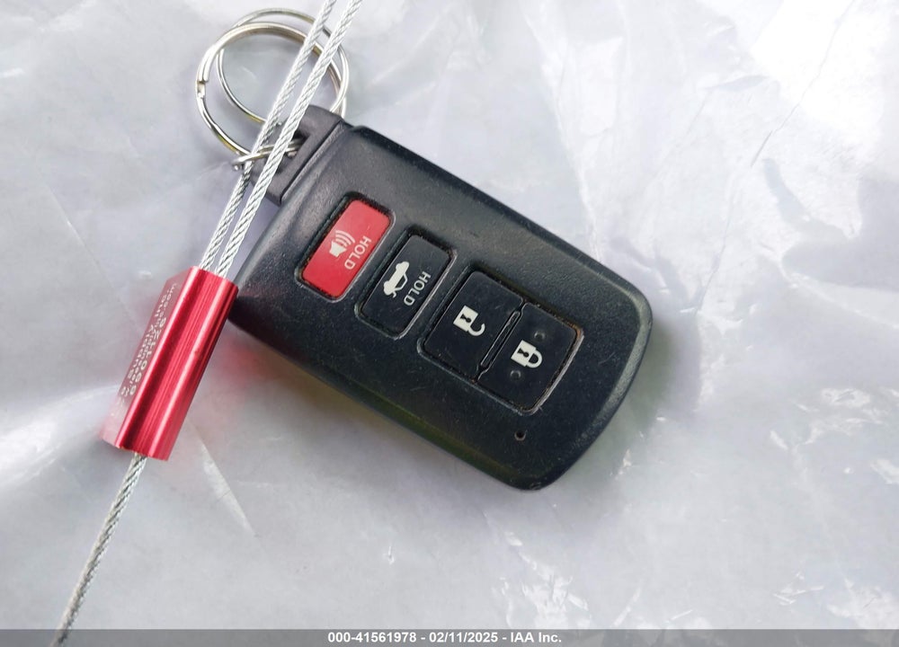 2014 TOYOTA COROLLA VIN: 5YFBPRHE7EP074117