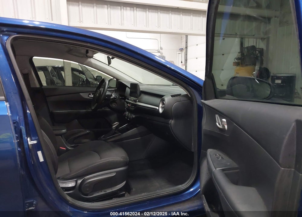 2021 KIA FORTE VIN: 3KPF24AD5ME386070