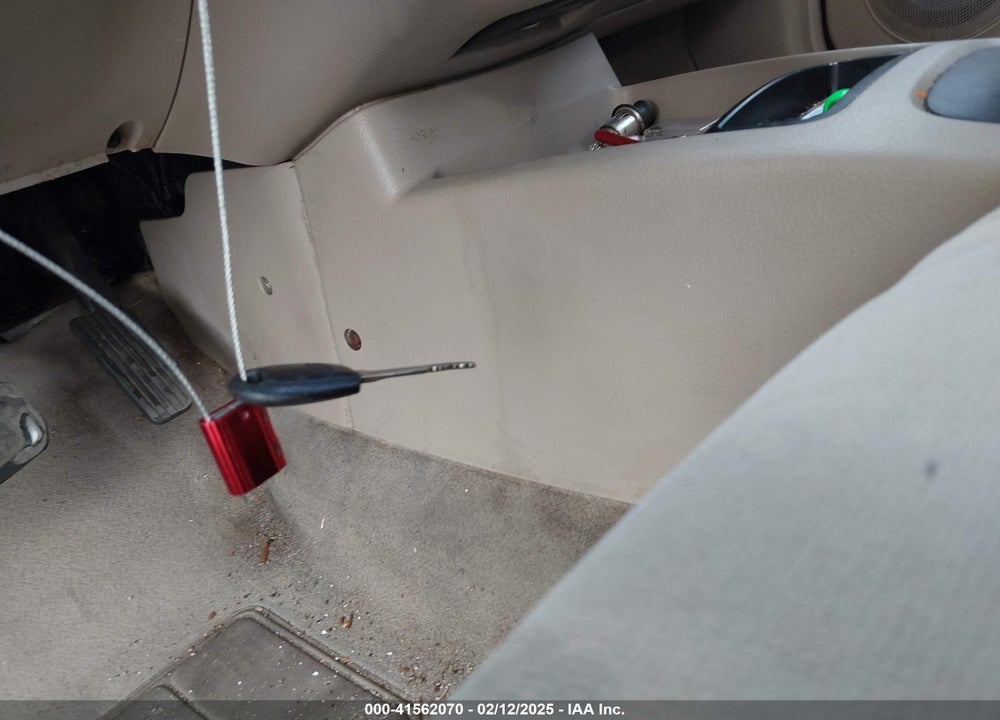 2006 KIA SPECTRA VIN: KNAFE121765272013