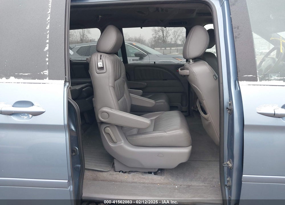 2008 HONDA ODYSSEY EX-L VIN: 5FNRL38758B048009