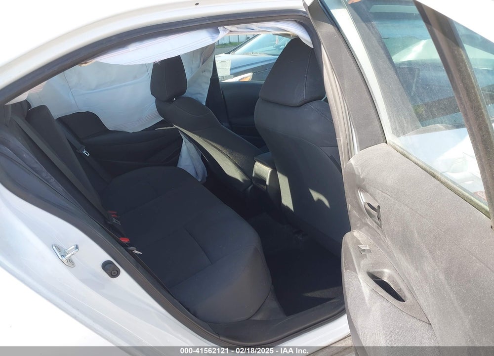 2022 TOYOTA COROLLA LE VIN: 5YFEPMAE7NP352511