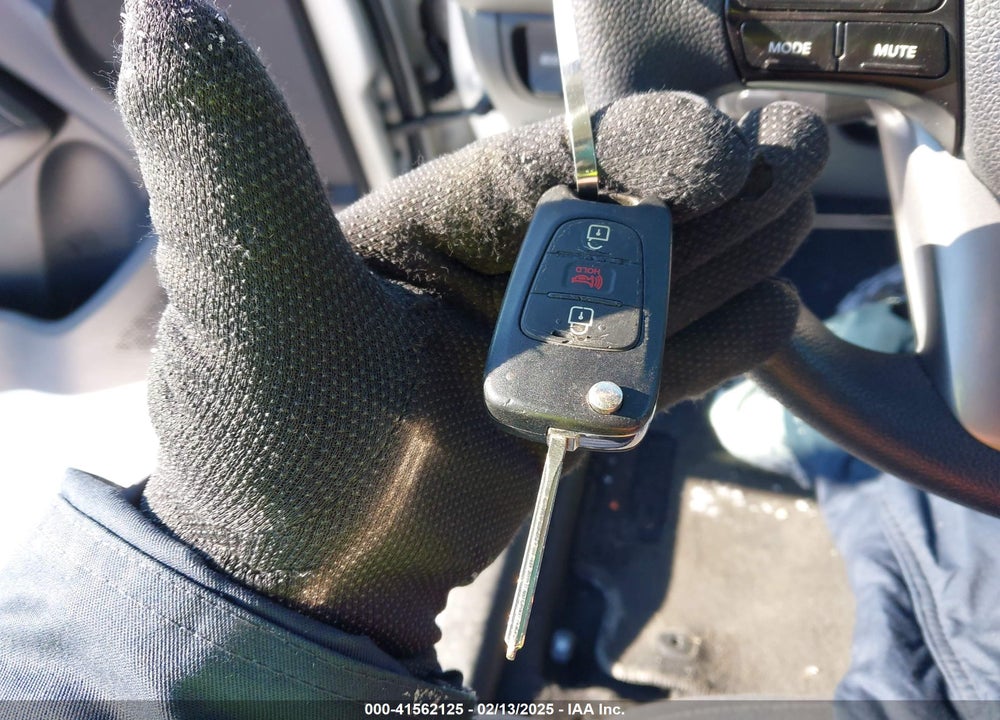 2013 KIA RIO VIN: KNADM5A32D6125402