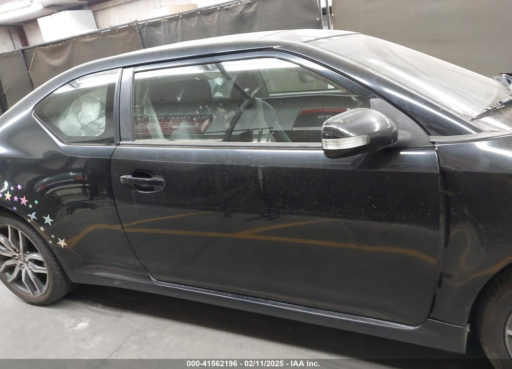 2014 SCION TC VIN: JTKJF5C70E3077619