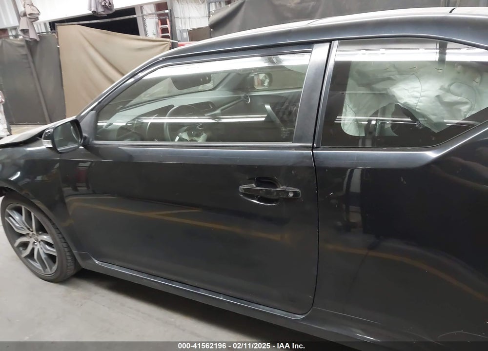2014 SCION TC VIN: JTKJF5C70E3077619