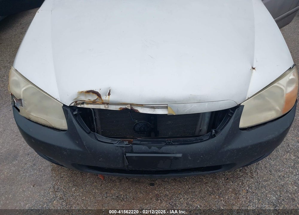 2008 KIA SPECTRA VIN: KNAFE121985537873