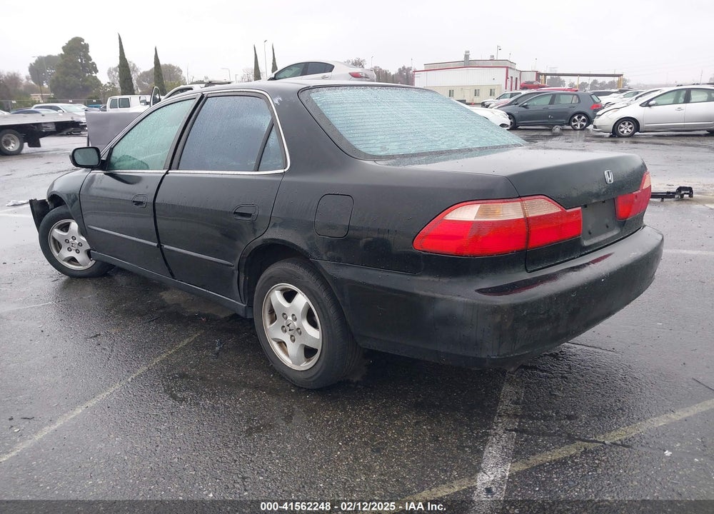 2000 HONDA ACCORD 3.0 EX VIN: 1HGCG1654YA093405