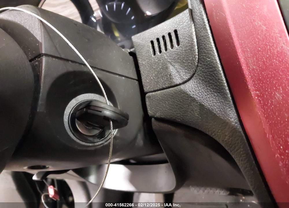 2010 FORD FUSION VIN: 3FAHP0DC3AR240198