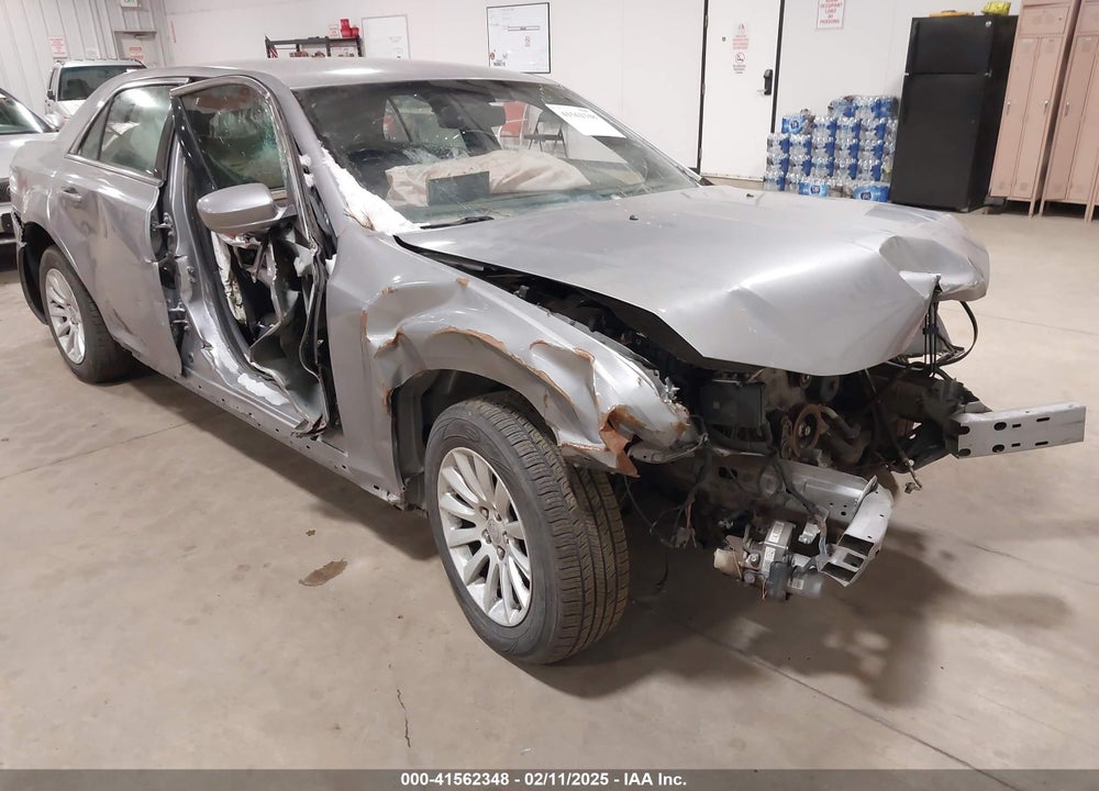 2014 CHRYSLER 300 VIN: 2C3CCAAG4EH181004