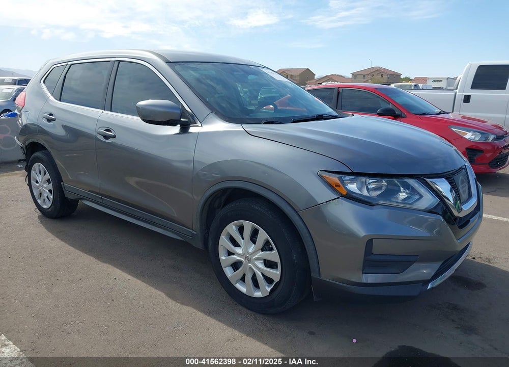 2017 NISSAN ROGUE S VIN: KNMAT2MTXHP610129