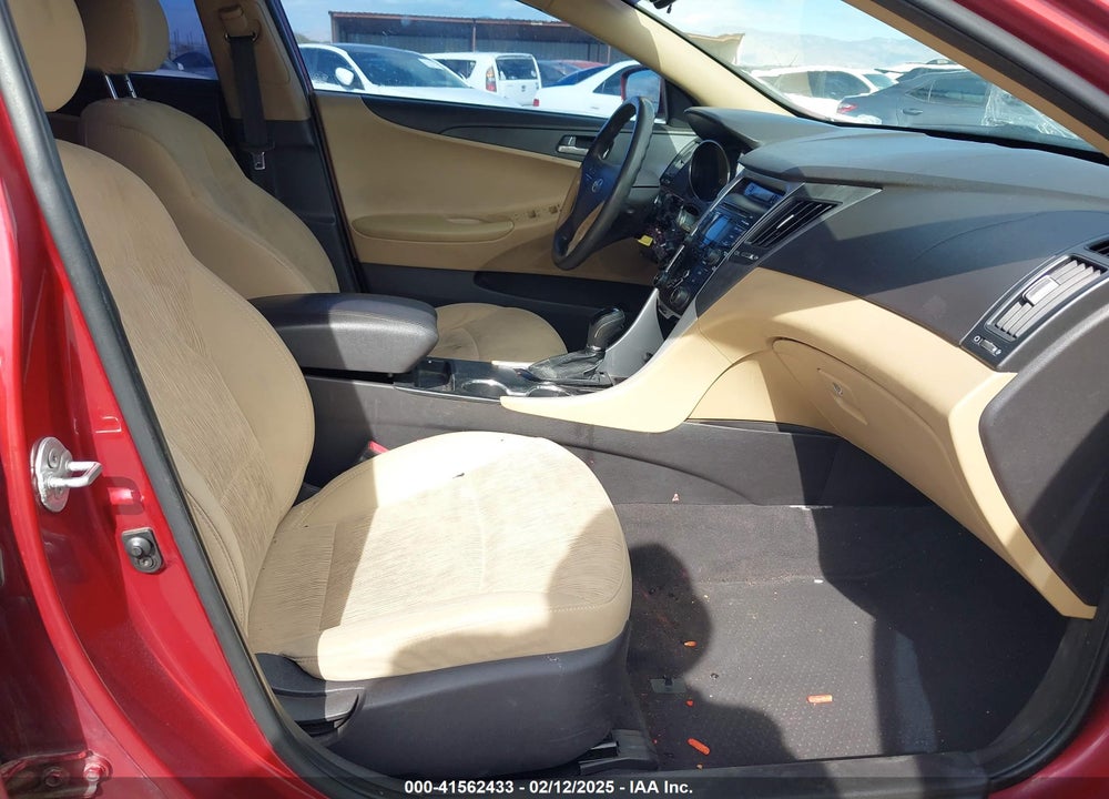 2012 HYUNDAI SONATA VIN: 5NPEB4AC1CH368419