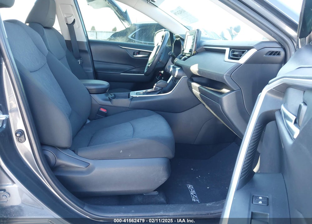 2020 TOYOTA RAV4 HYBRID XLE VIN: 2T3RWRFV2LW079183