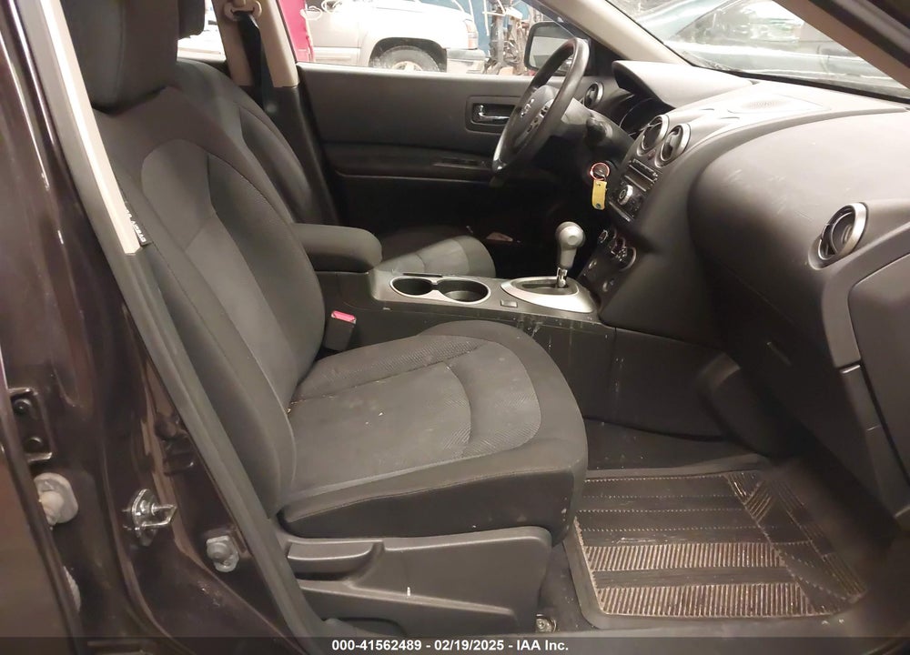 2013 NISSAN ROGUE S VIN: JN8AS5MV5DW120563