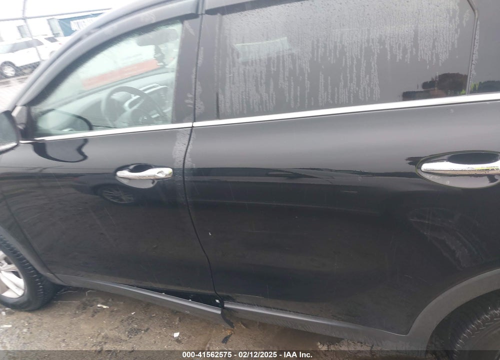 2017 KIA SORENTO 2.4L LX VIN: 5XYPG4A30HG277361