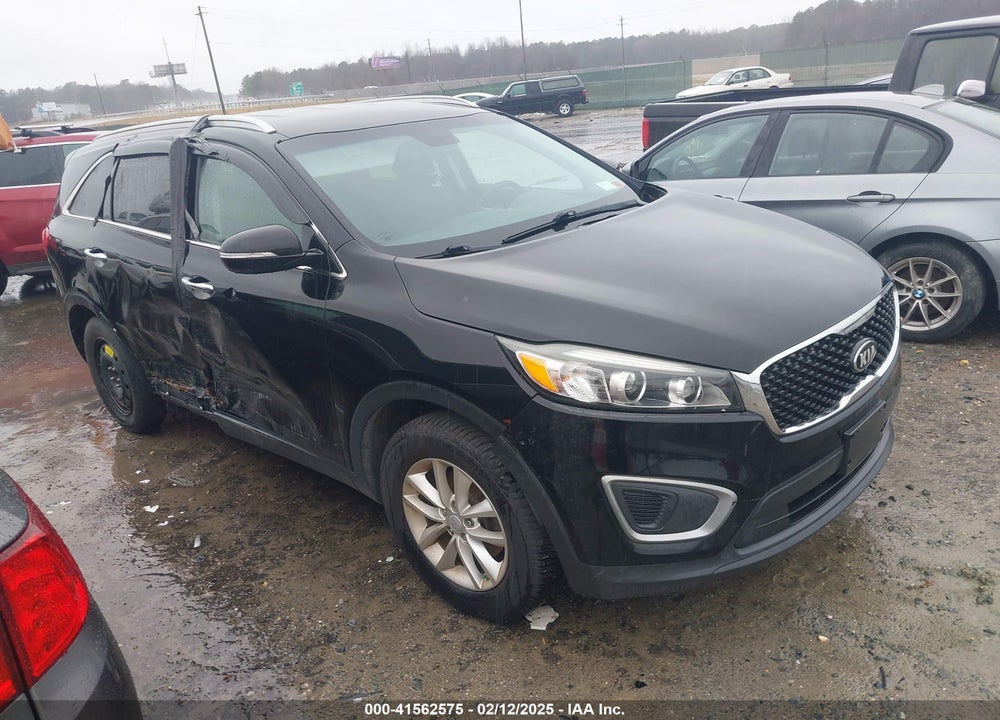 2017 KIA SORENTO 2.4L LX VIN: 5XYPG4A30HG277361