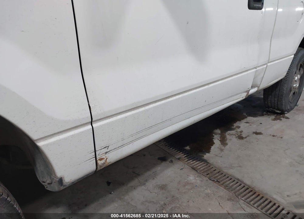 2013 FORD F-150 VIN: 1FTMF1EF0DKE09645