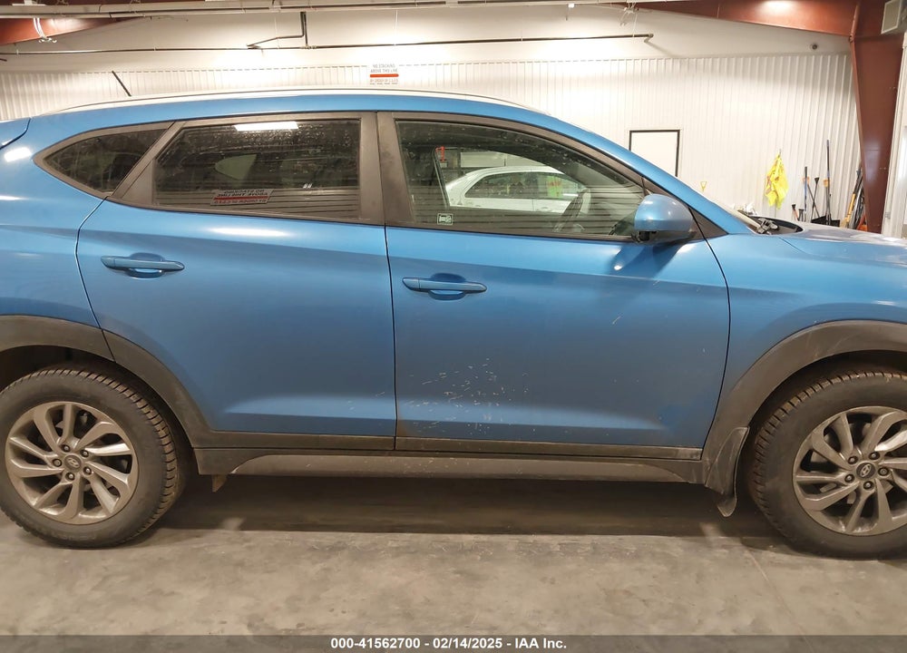 2016 HYUNDAI TUCSON SE VIN: KM8J3CA46GU237962