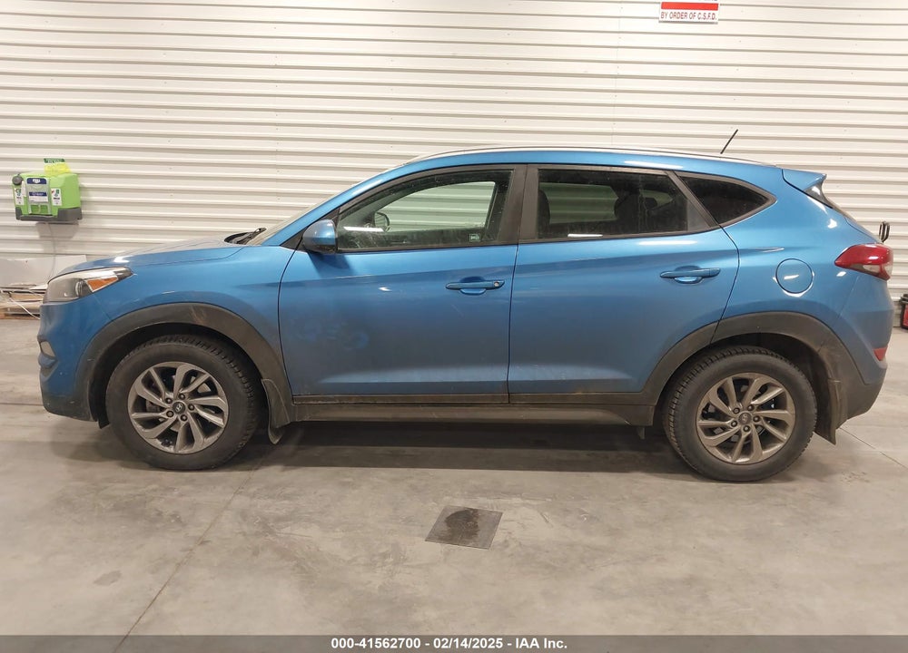 2016 HYUNDAI TUCSON SE VIN: KM8J3CA46GU237962