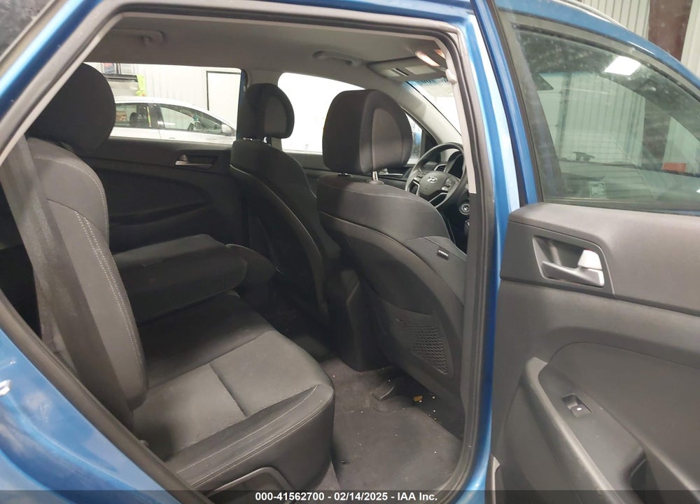 2016 HYUNDAI TUCSON SE VIN: KM8J3CA46GU237962