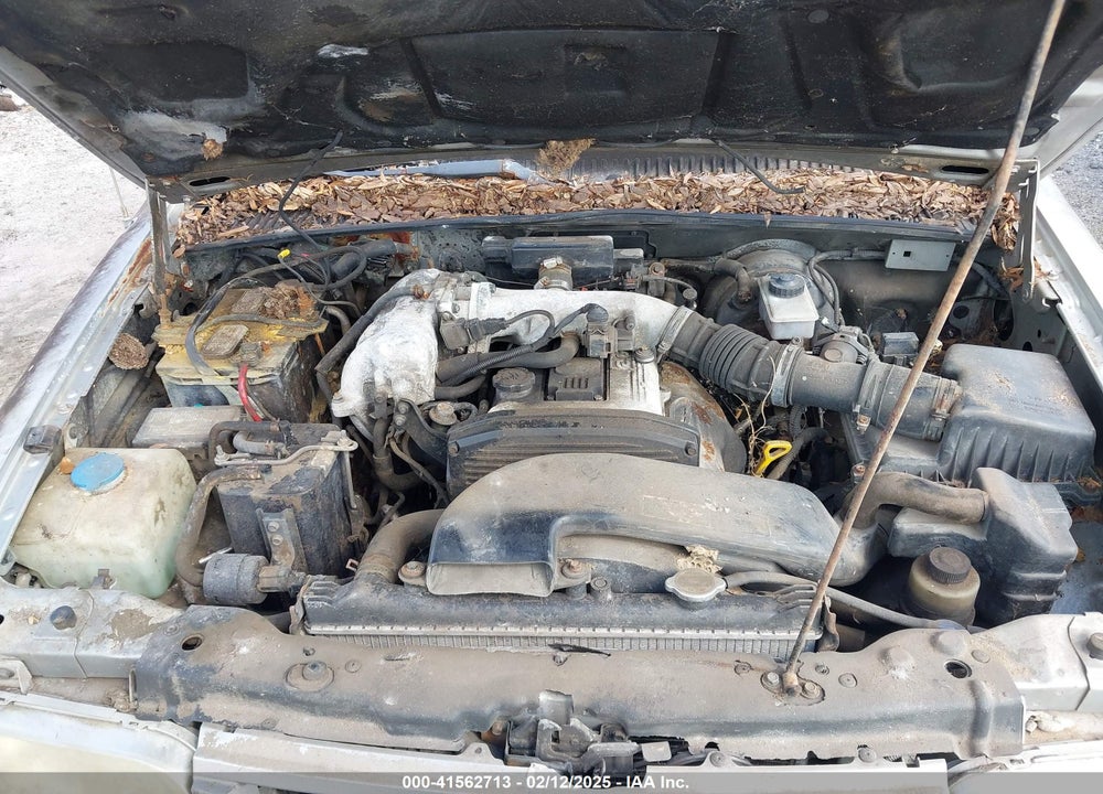 2001 KIA SPORTAGE VIN: KNDJB723115706221