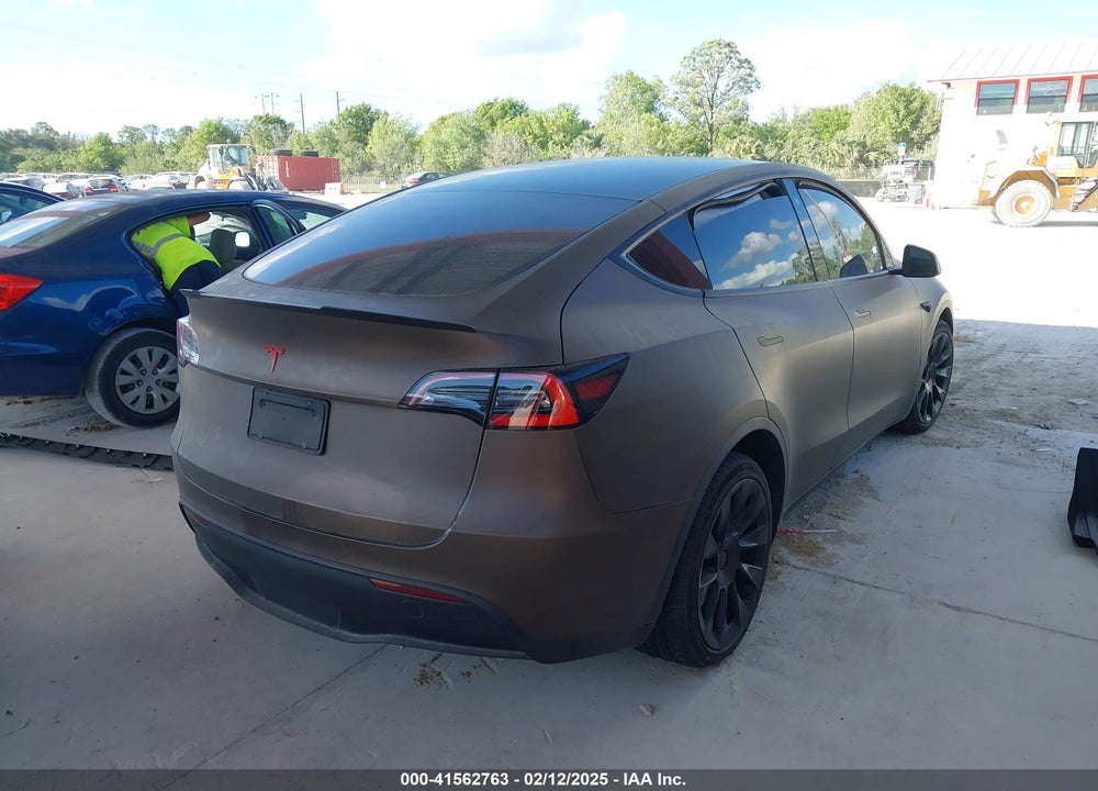 2021 TESLA MODEL Y VIN: 5YJYGDEE8MF140038