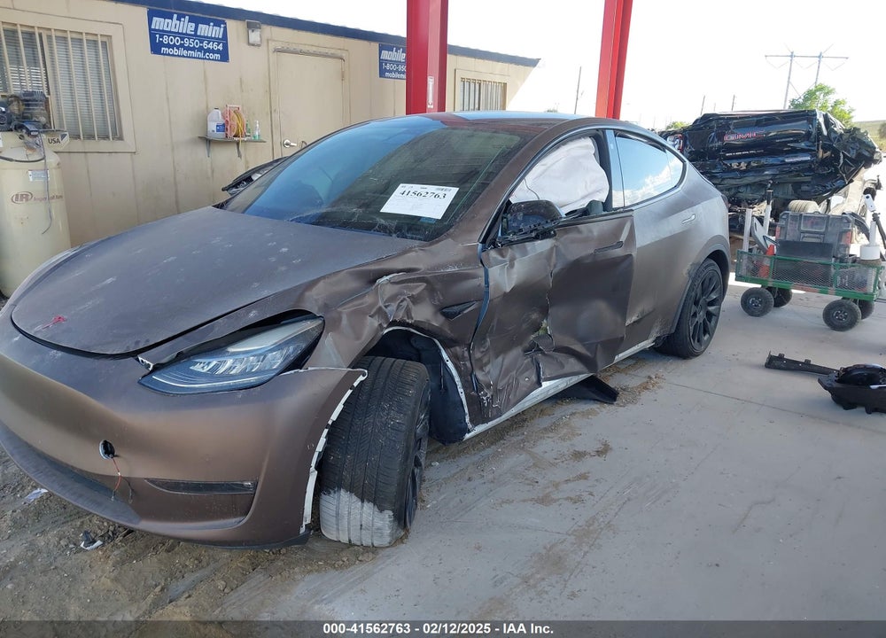 2021 TESLA MODEL Y VIN: 5YJYGDEE8MF140038