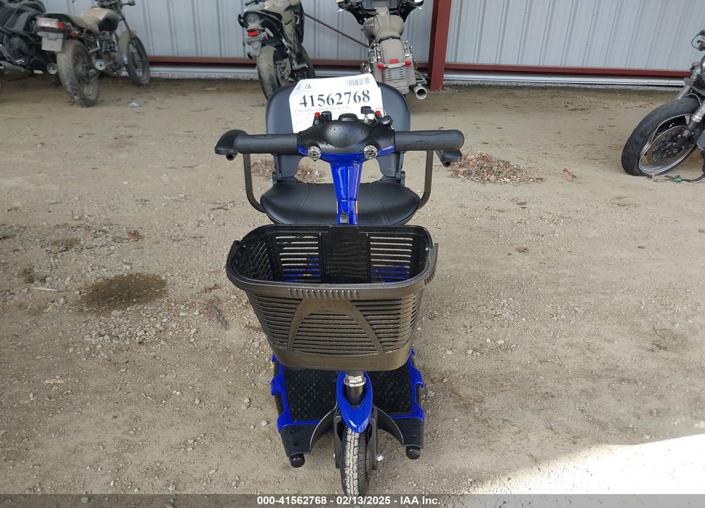 2024 MOBILITY SCOOTER VIN: A251001331024144