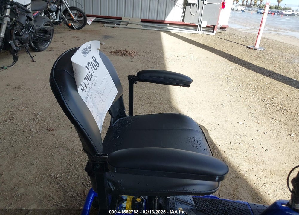 2024 MOBILITY SCOOTER VIN: A251001331024144