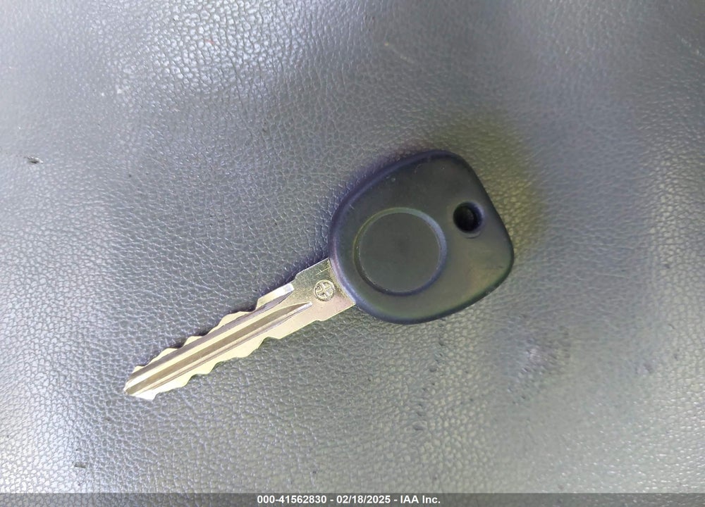 2008 CHEVROLET HHR VIN: 3GNDA53PX8S652706