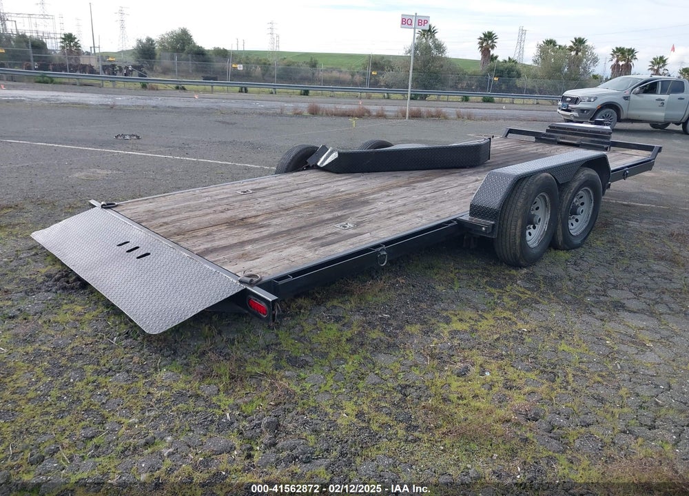 2018 SUMMIT TRAILER CAR HAULER TILT TRAI VIN: 59KBU1822J1002307