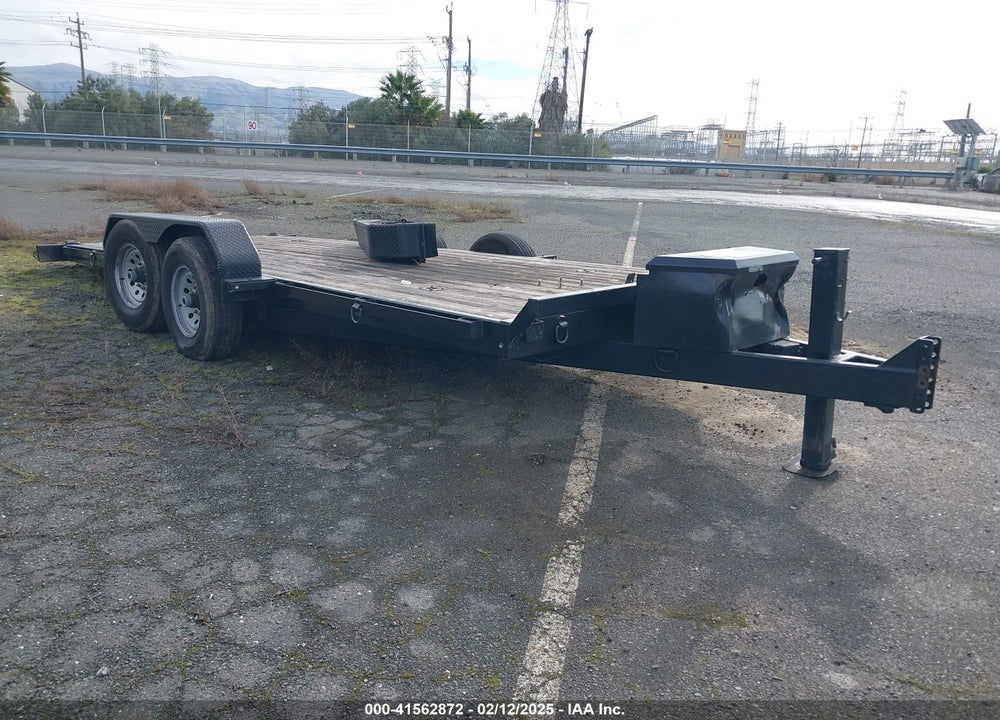 2018 SUMMIT TRAILER CAR HAULER TILT TRAI VIN: 59KBU1822J1002307