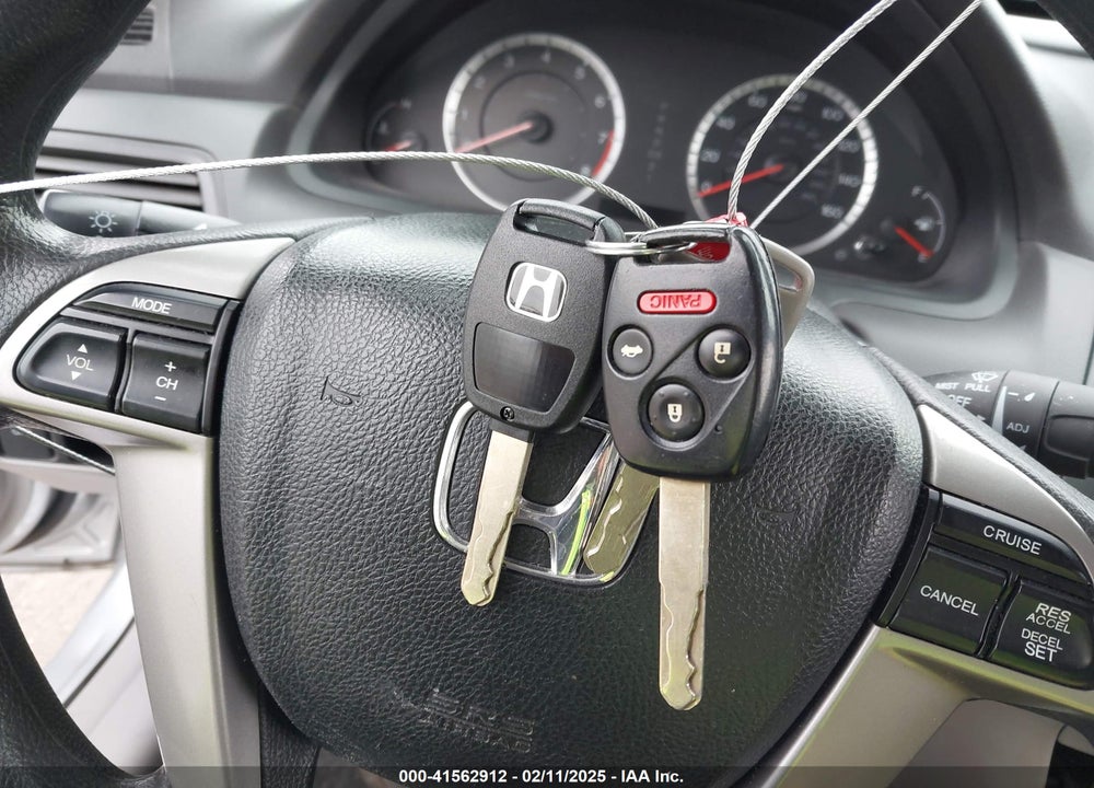 2010 HONDA ACCORD 2.4 LX VIN: 1HGCP2F33AA068828