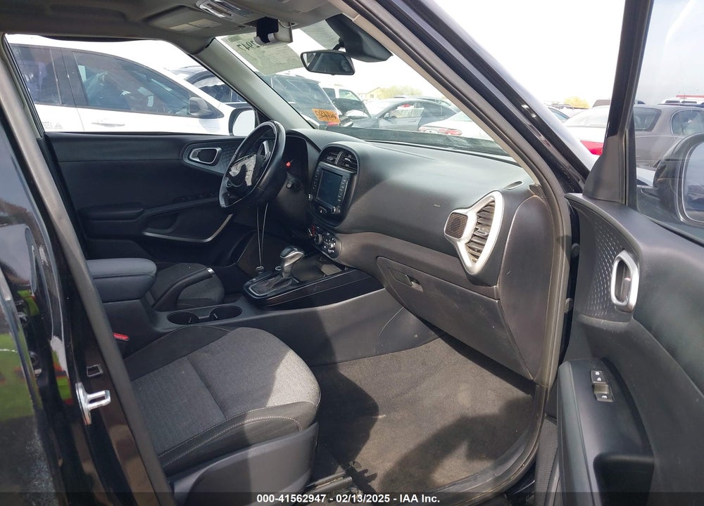 2020 KIA SOUL VIN: KNDJ63AU3L7024147